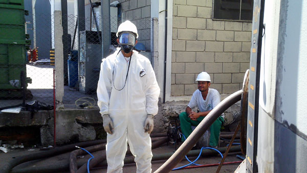 Equipe treinada em NR-33 Equipe treinada em NR-33